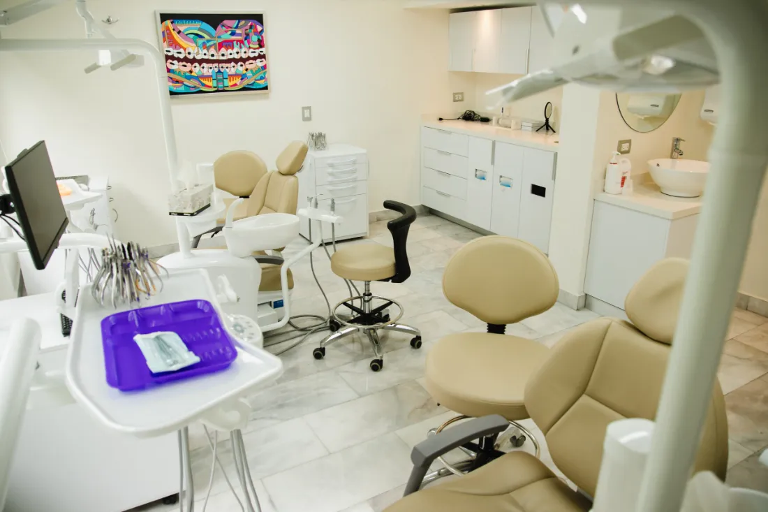 Consultorio dental equipado en Dentistas Terán